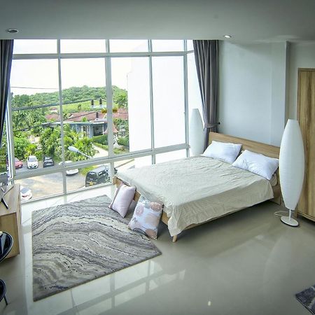 The Chu Cafe / Guesthouse Nai Harn Exterior foto
