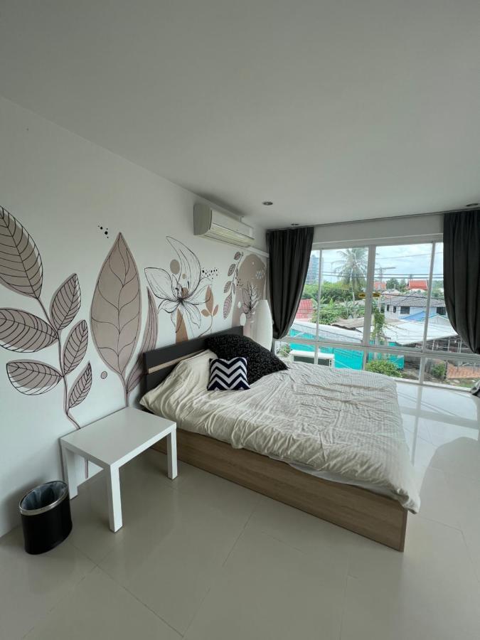 The Chu Cafe / Guesthouse Nai Harn Exterior foto