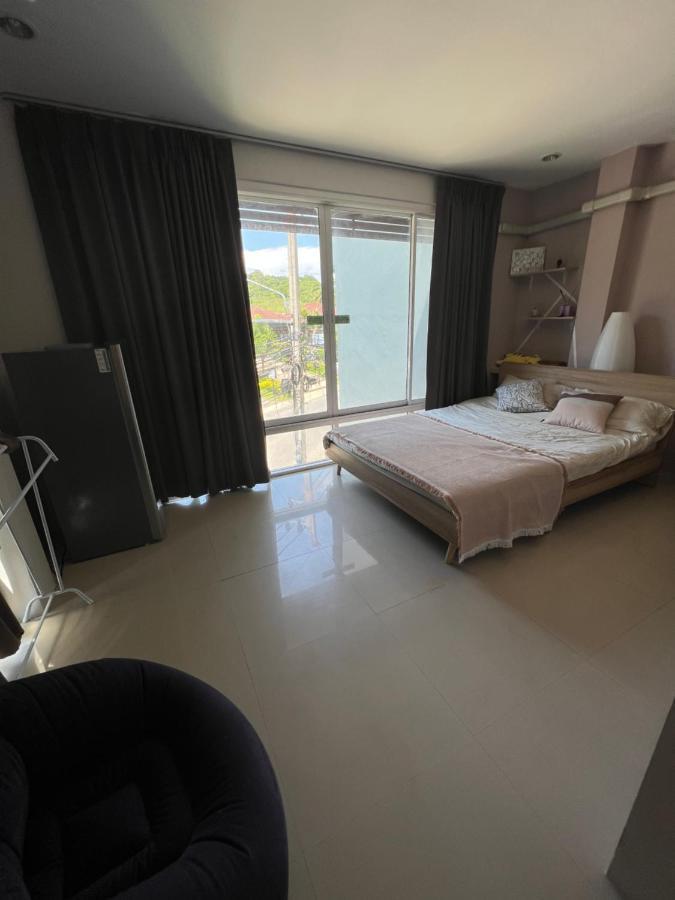 The Chu Cafe / Guesthouse Nai Harn Exterior foto