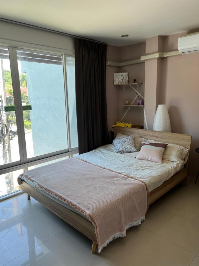 The Chu Cafe / Guesthouse Nai Harn Exterior foto